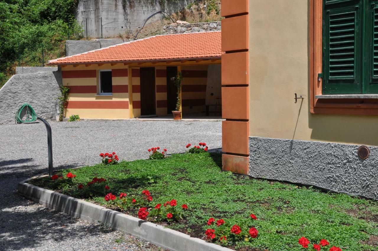 Villa Lucia Home Holiday Carrodano Inferiore Bagian luar foto